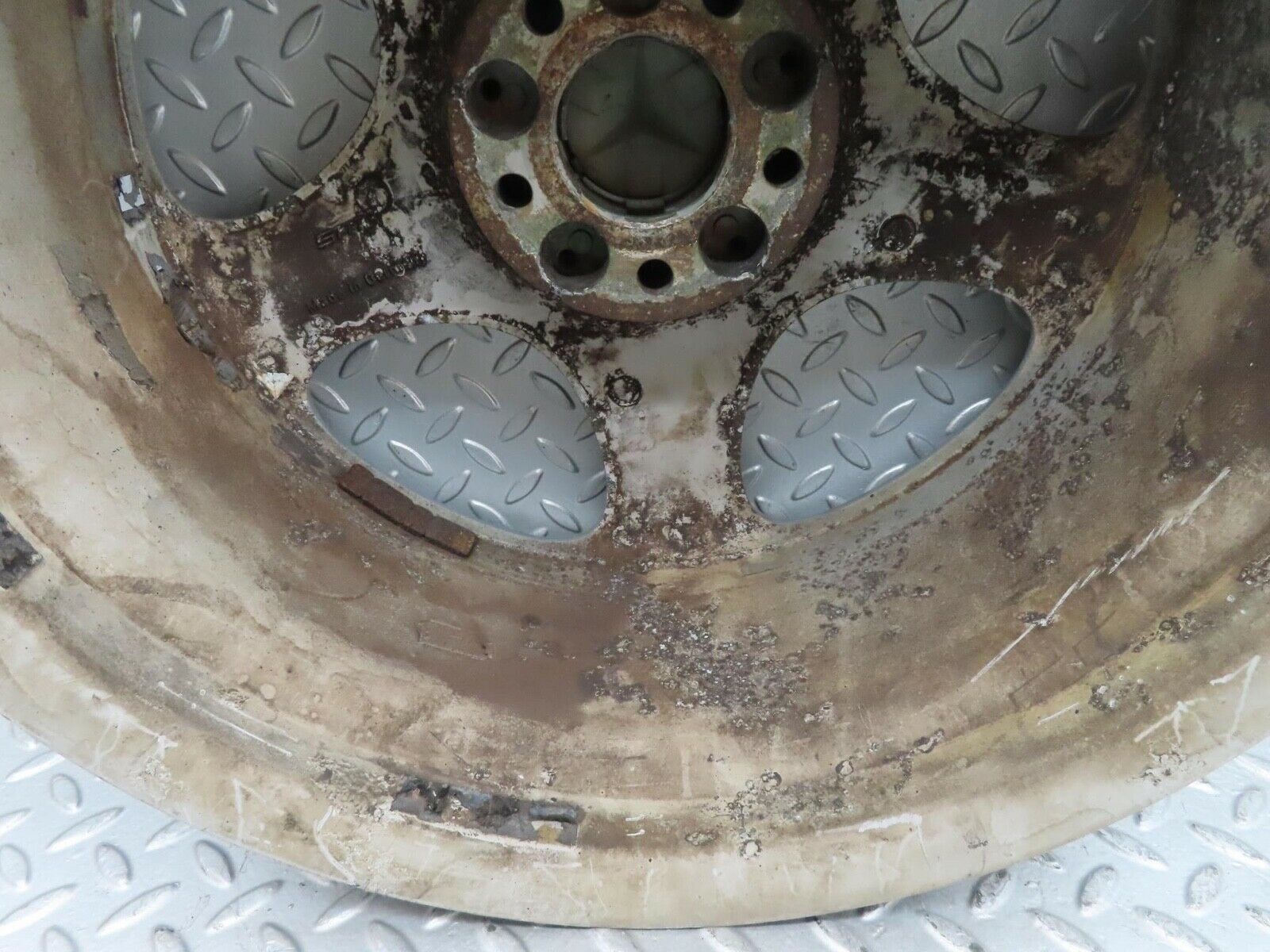 15221 Mercedes-Benz W220 S430 Alloy Wheel 8Jx18H2 ET44 2204010302