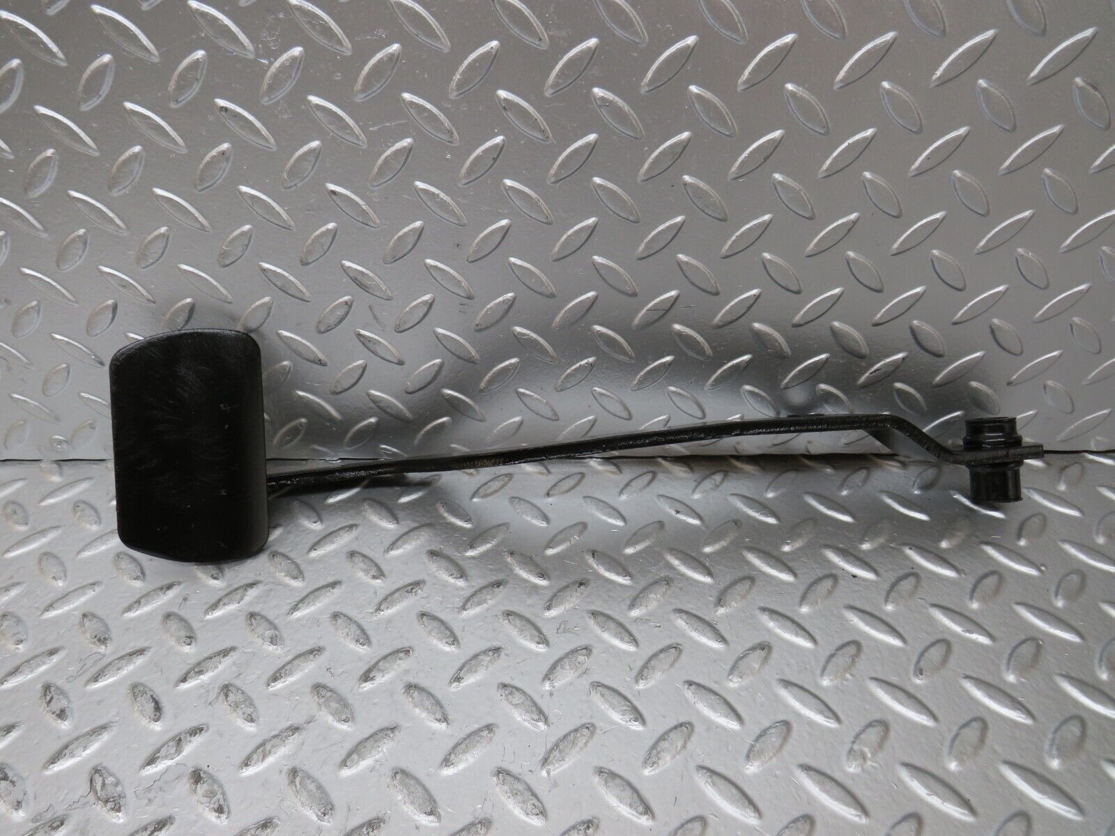 26270 Mercedes-Benz W116 450SE Brake Pedal