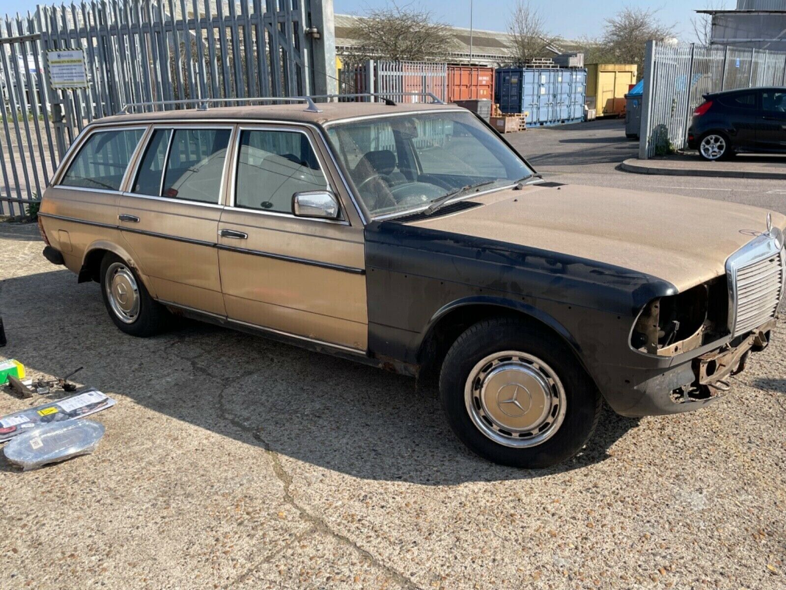 30203 Mercedes-Benz S123 240D Wagon Rear Left Exterior Door Handle 1237600359