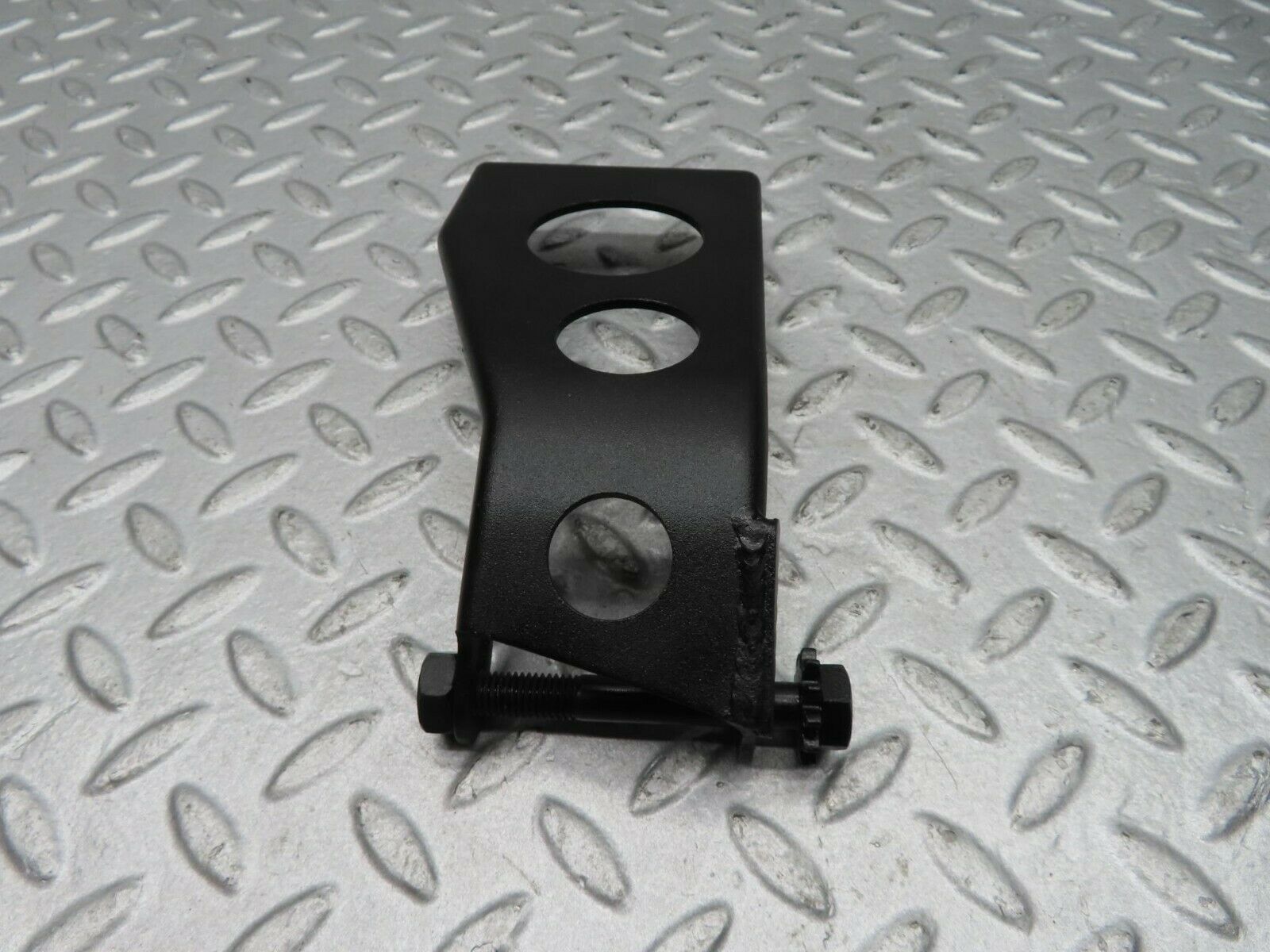 16618 Mercedes-Benz C107 380SLC Alternator Generator Bracket