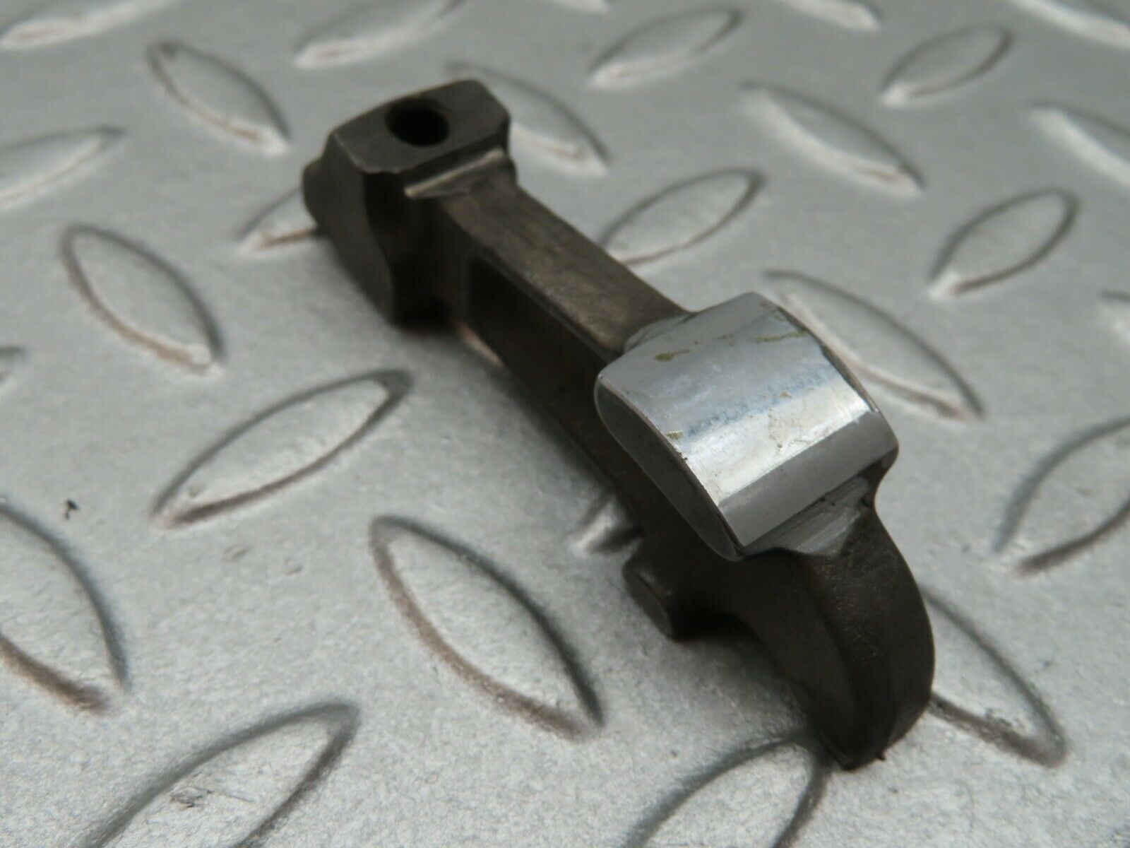 3538 Mercedes-Benz W108 280SE Valve Rocker Arm With Retaining Spring