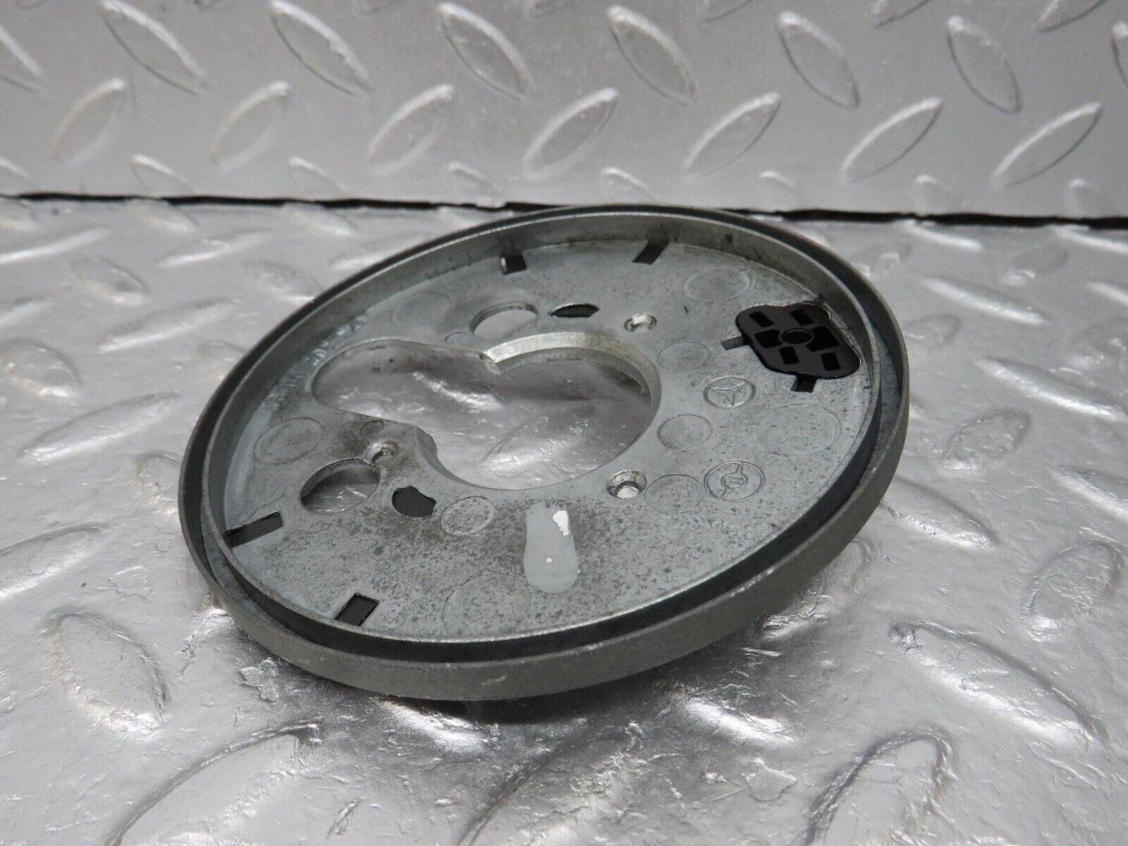 36985 Mercedes-Benz C126 420SEC Coupe Steering Wheel Contact Plate 1244620097