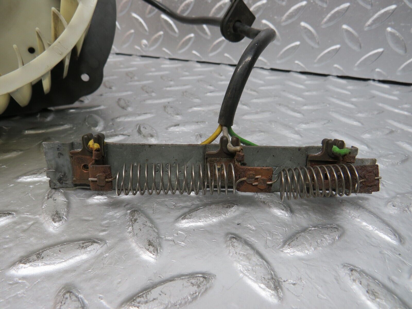 31081 Mercedes-Benz W123 200D Heater Blower Motor