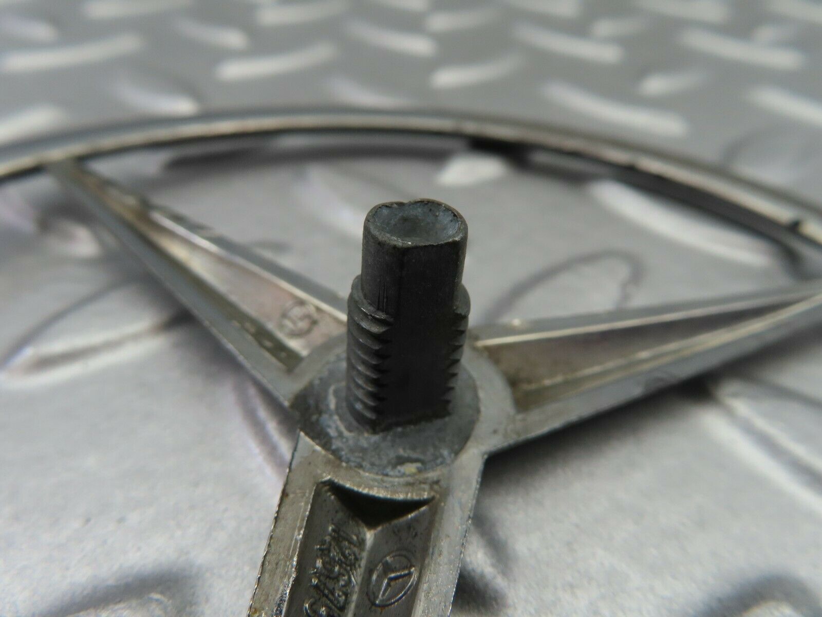 6404 Mercedes-Benz W126 380SE Trunk Boot Lid Emblem 1267580058