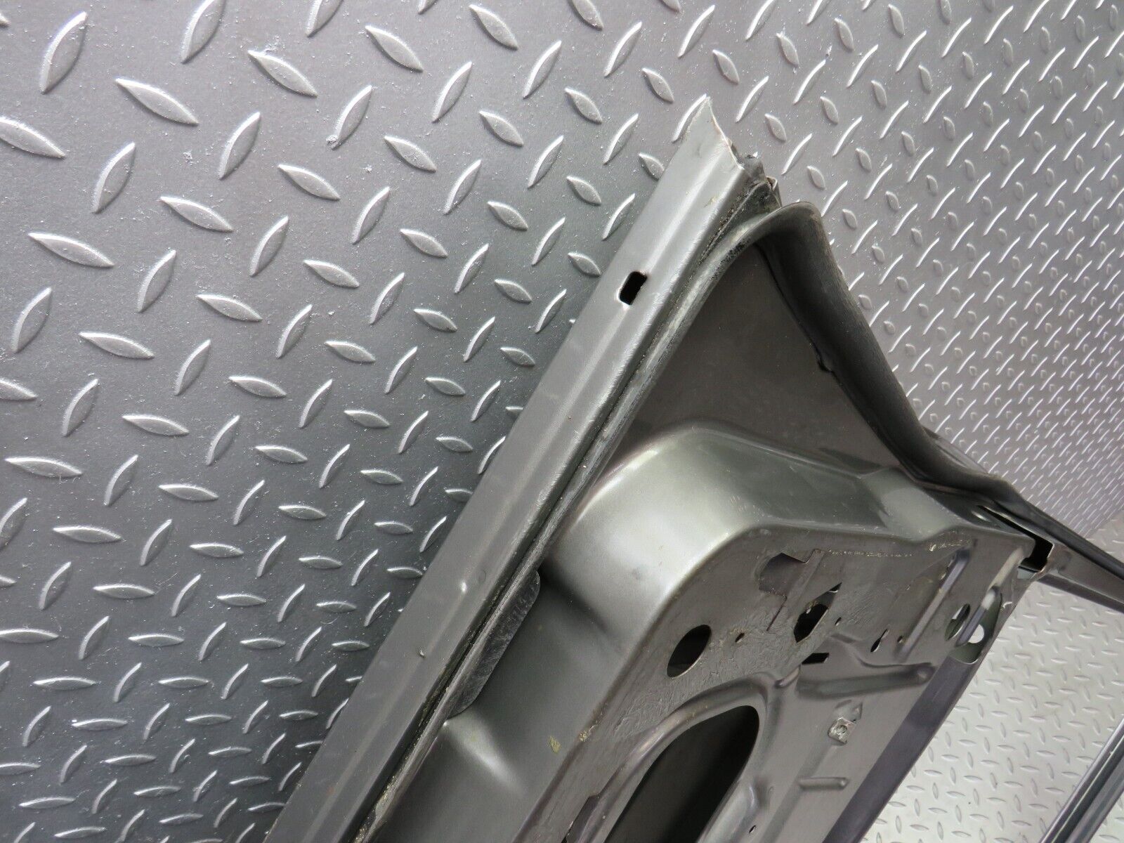 36222 Mercedes-Benz W126 420SE Front Left Door