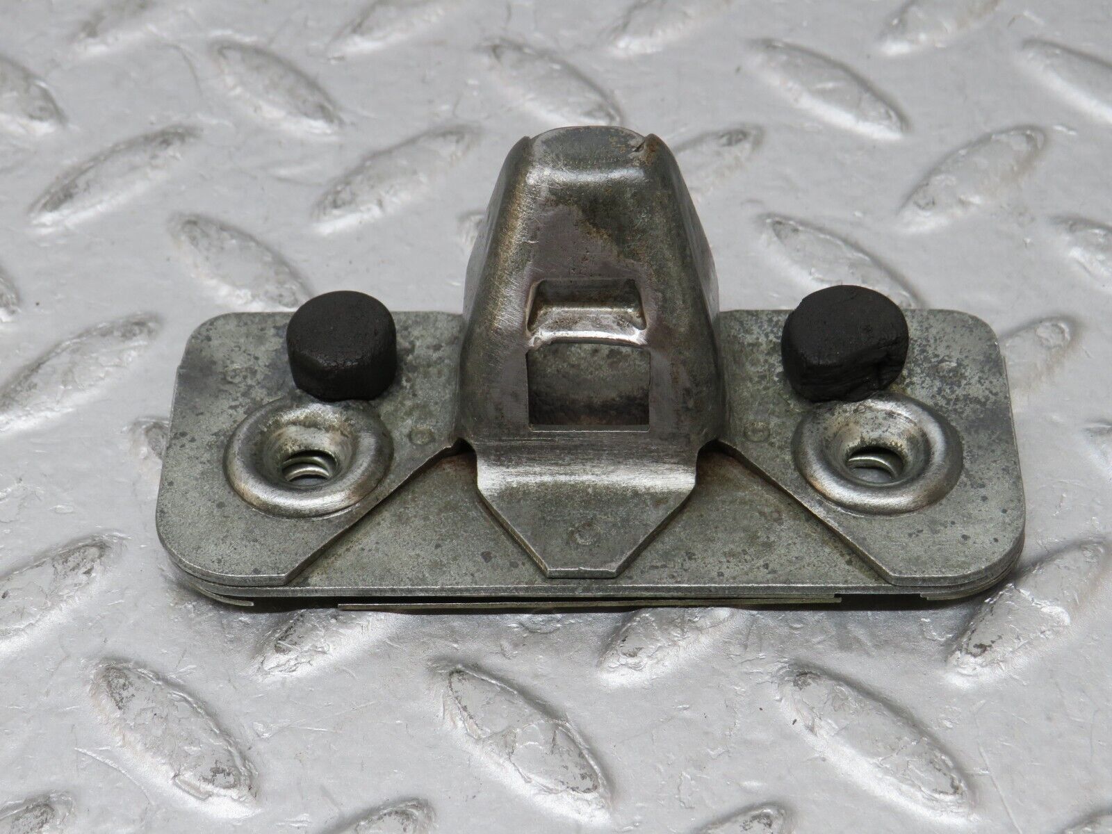 35725 Mercedes-Benz W108 Trunk Lock Latch