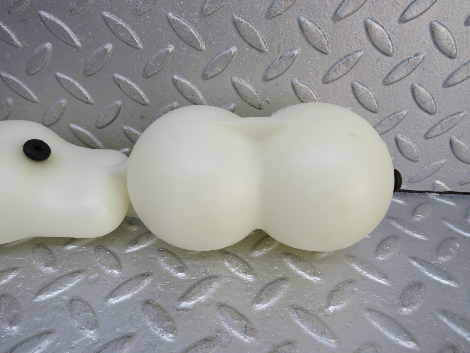 37006 Mercedes-Benz C126 420SEC Coupe Vacuum Reservoir Tank