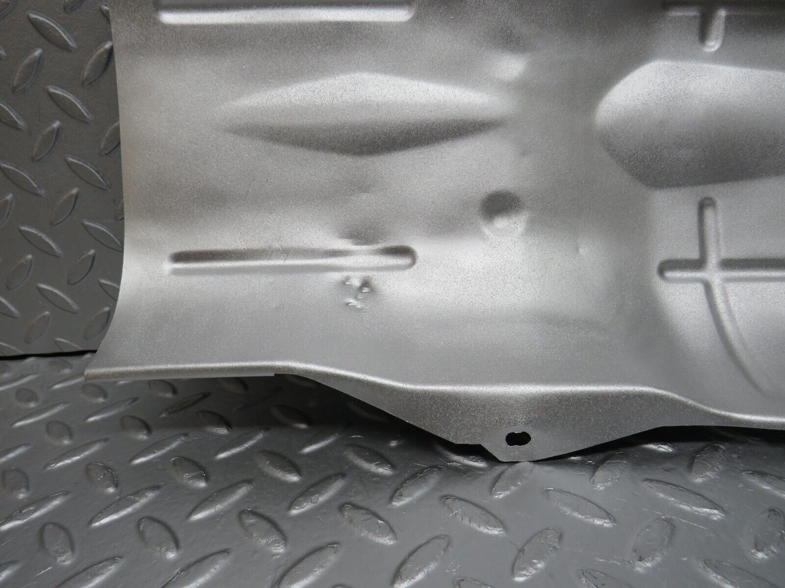 38975 Mercedes-Benz W201 190E 2.6L Exhaust Heat Shield