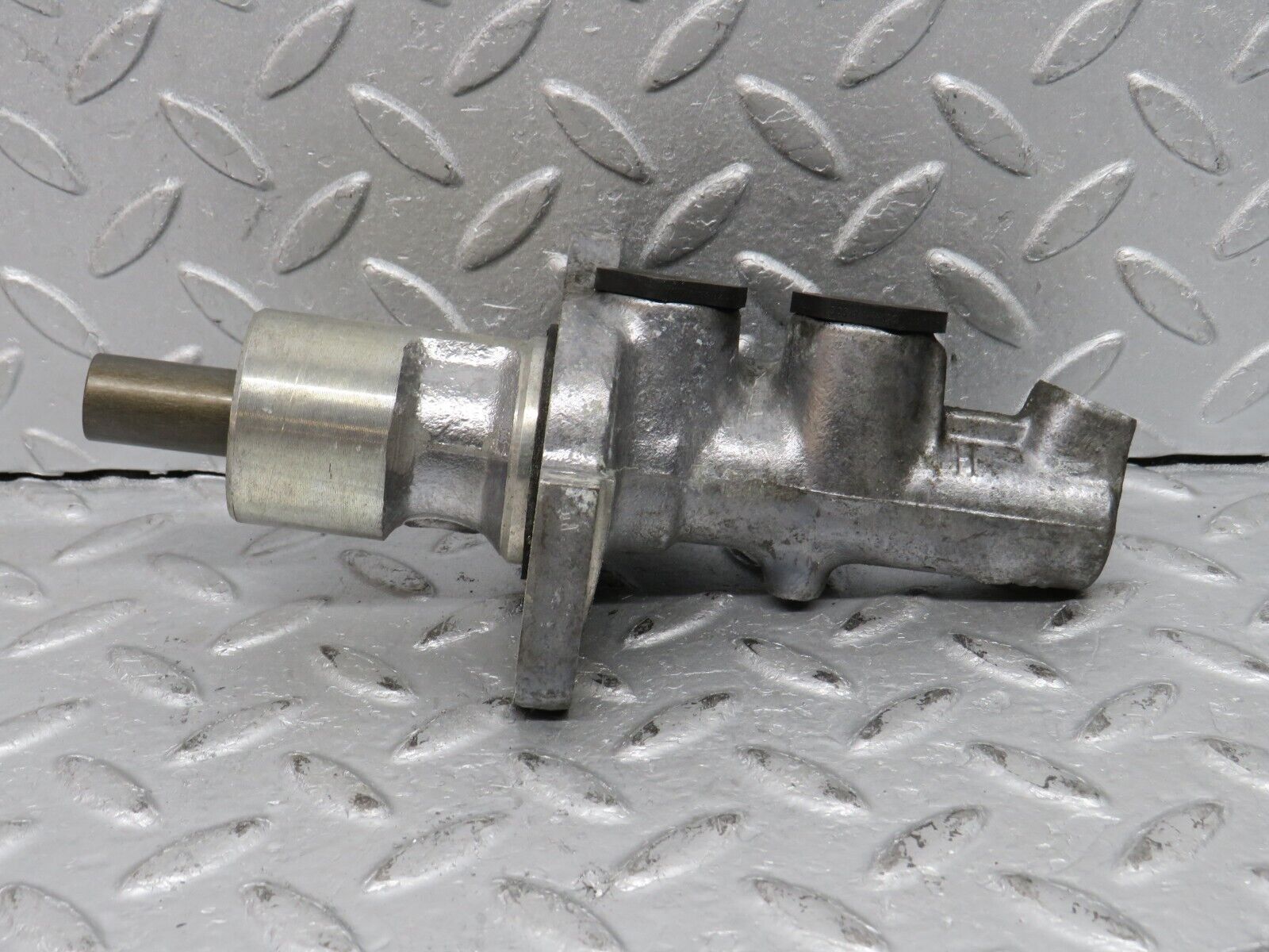 38740 Mercedes-Benz W201 190E 2.6L Brake Master Cylinder ATE