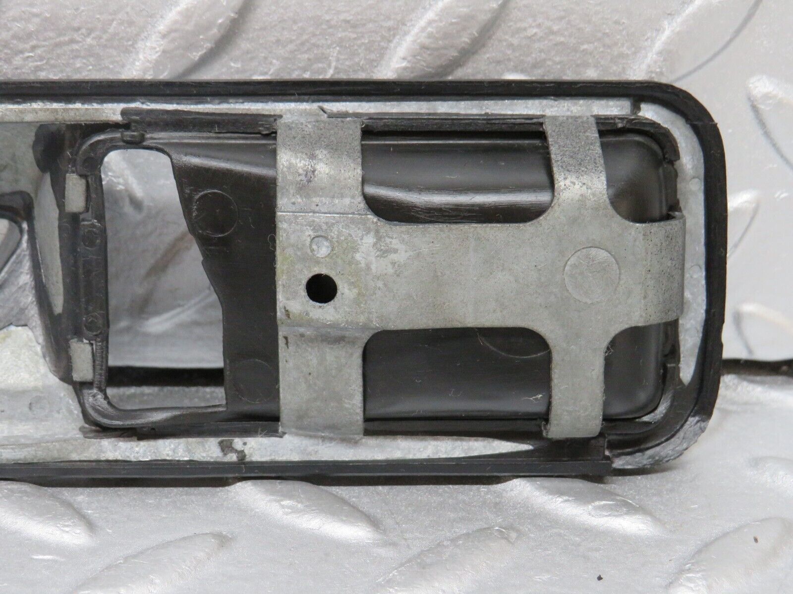 36103 Mercedes-Benz W126 420SE Interior Door Handle Frame Rear Right 1267660211 1267660491
