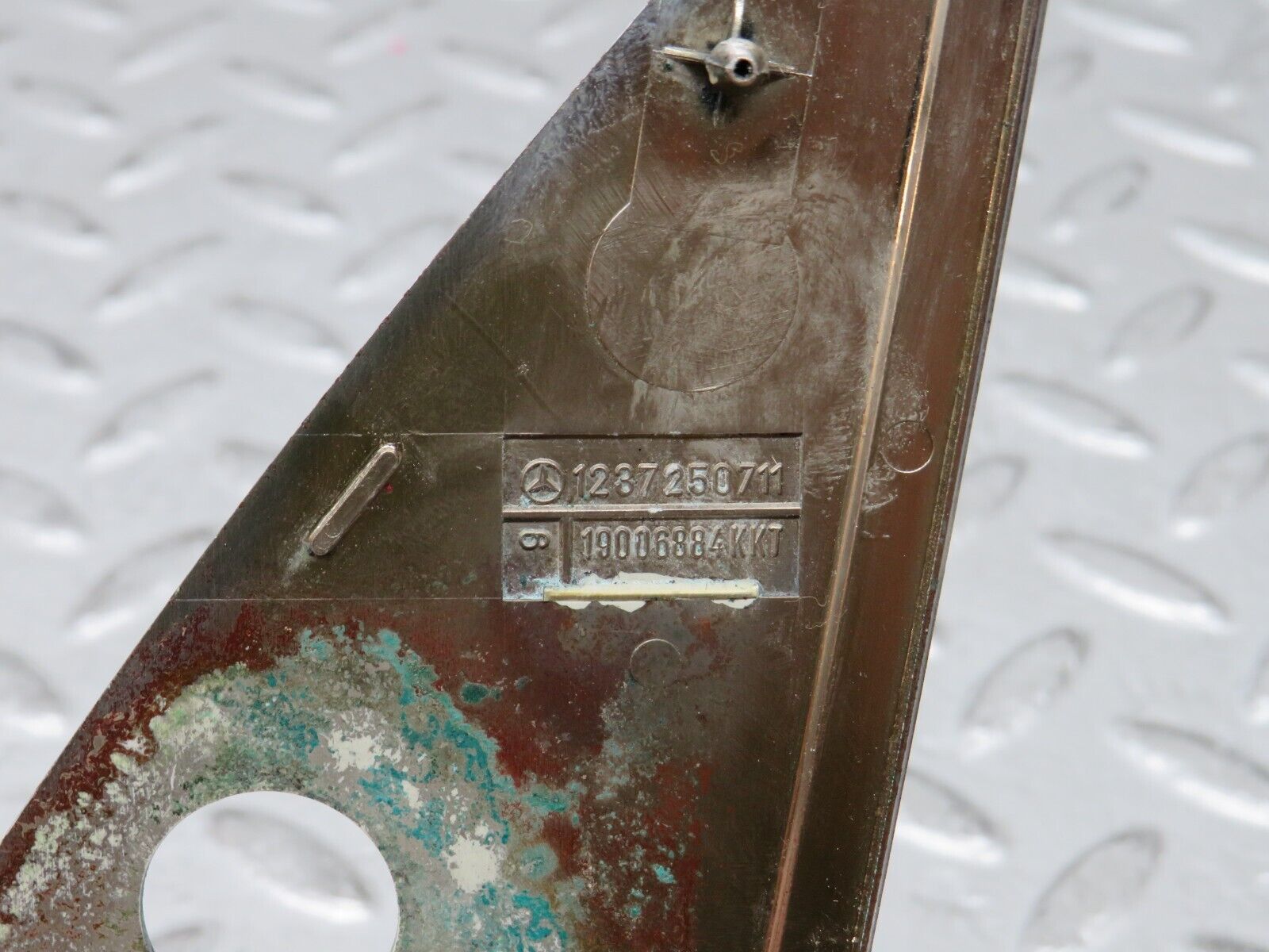 27969 Mercedes-Benz W123 280E Mirror Triangle Cover Left 1237250711