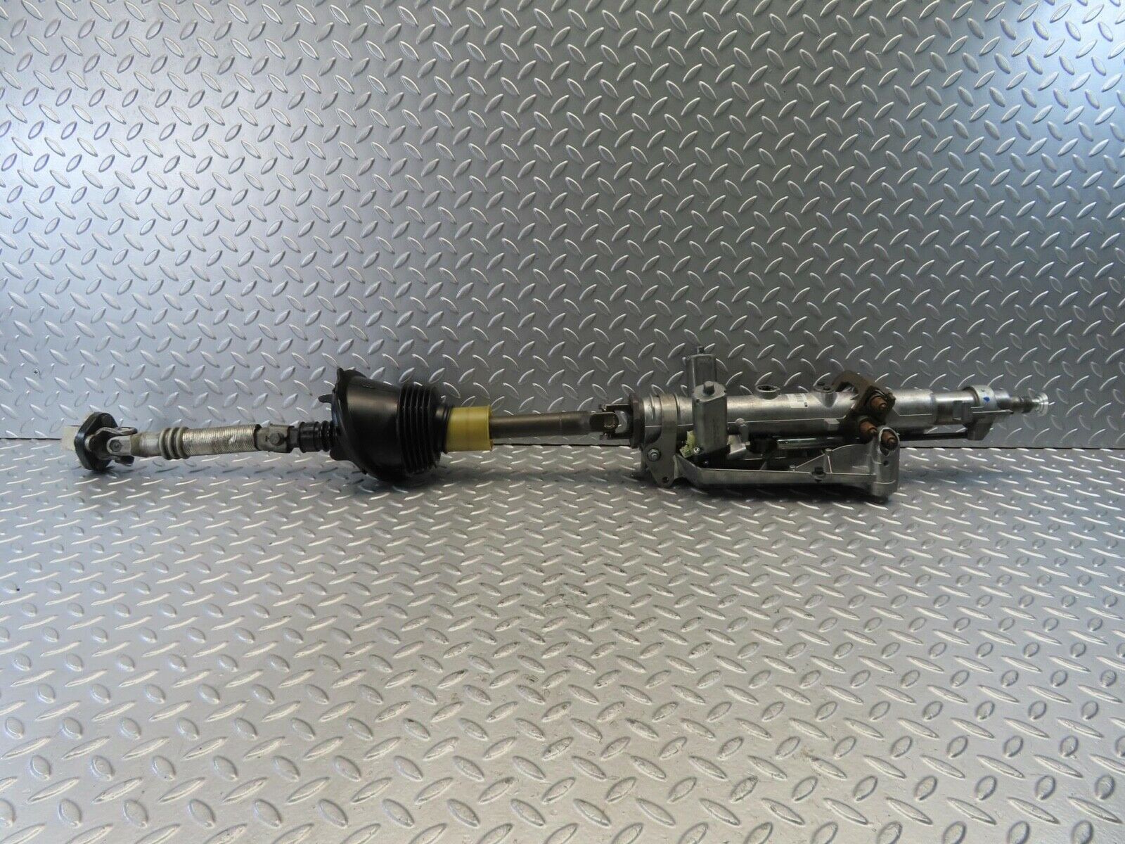 11273 Mercedes-Benz W221 S320 Steering Column 2214601716