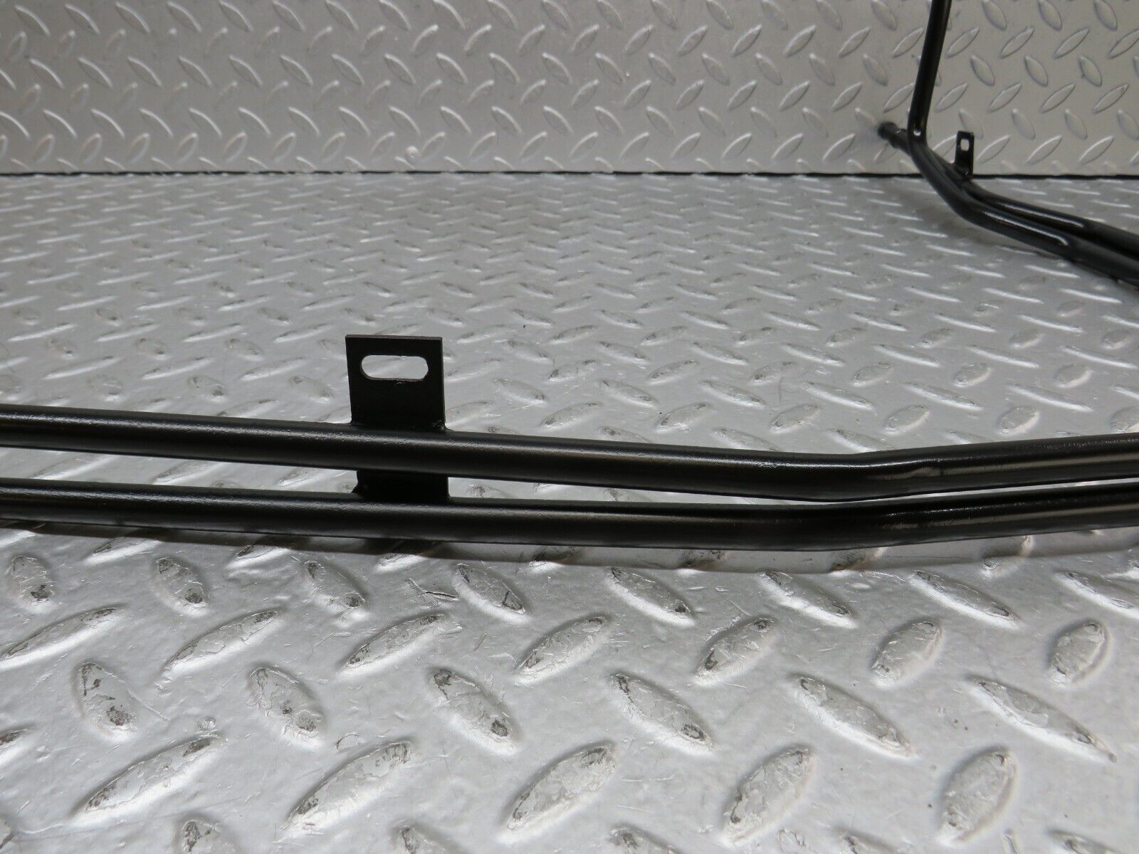 36375 Mercedes-Benz W126 420SE Oil Cooling Line Pipe