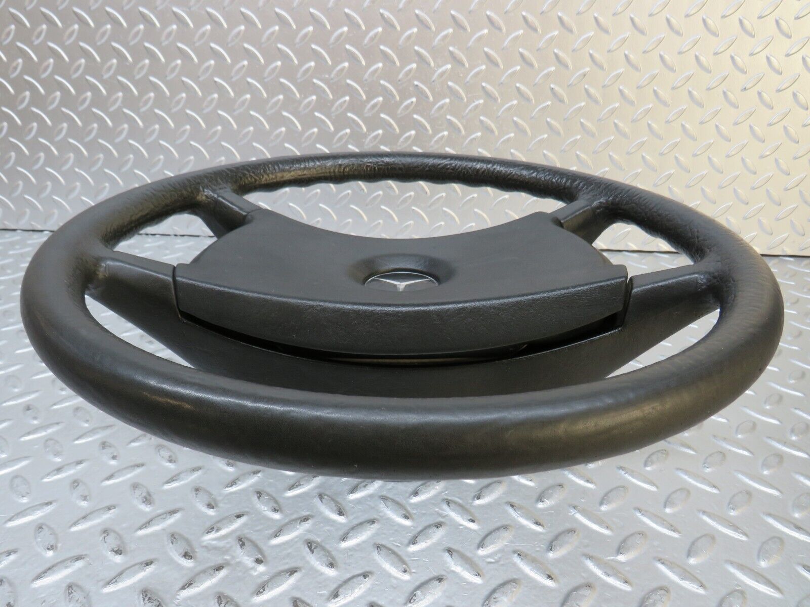 28245 Mercedes-Benz S123 240D Wagon Steering Wheel 1264640017