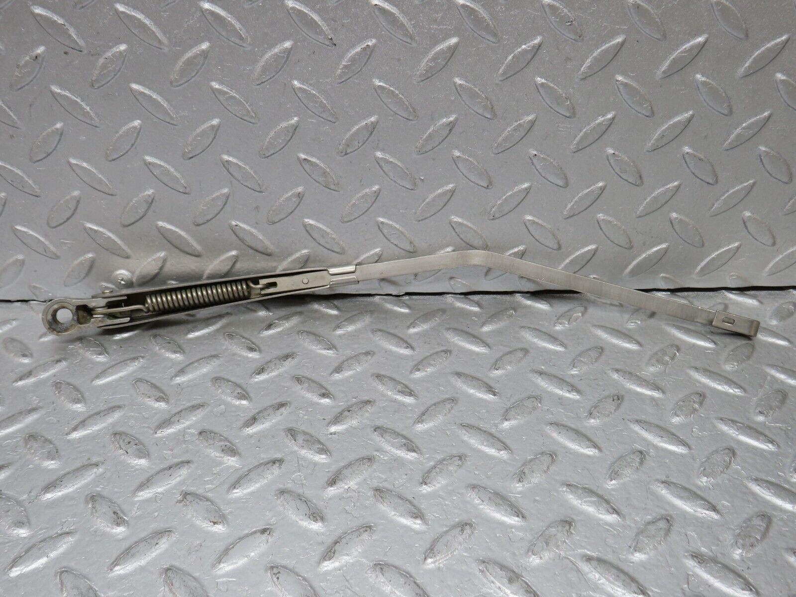 37328 Mercedes-Benz W109 300SEL Windscreen Wiper Arm Left Side