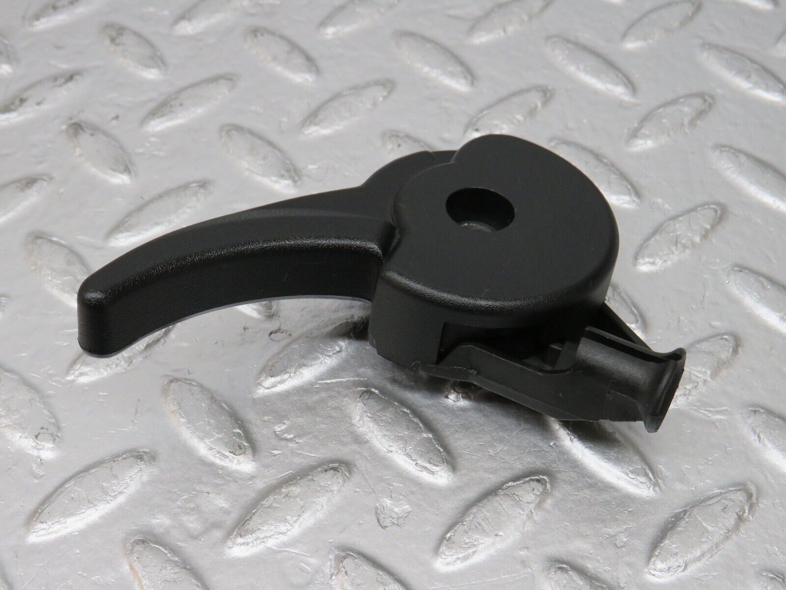 33603 Mercedes-Benz W201 190E 2.0L Hood Opener Bonnet Opener Release