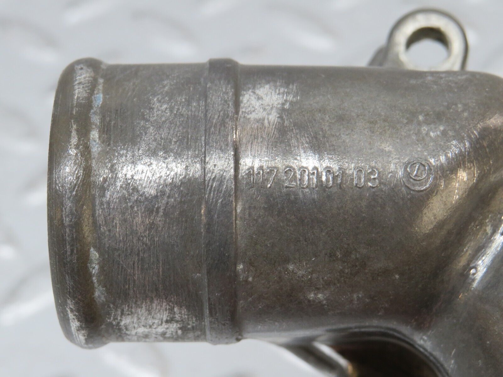 34489 Mercedes-Benz C126 380SEC Water Pump Flange 1172010103