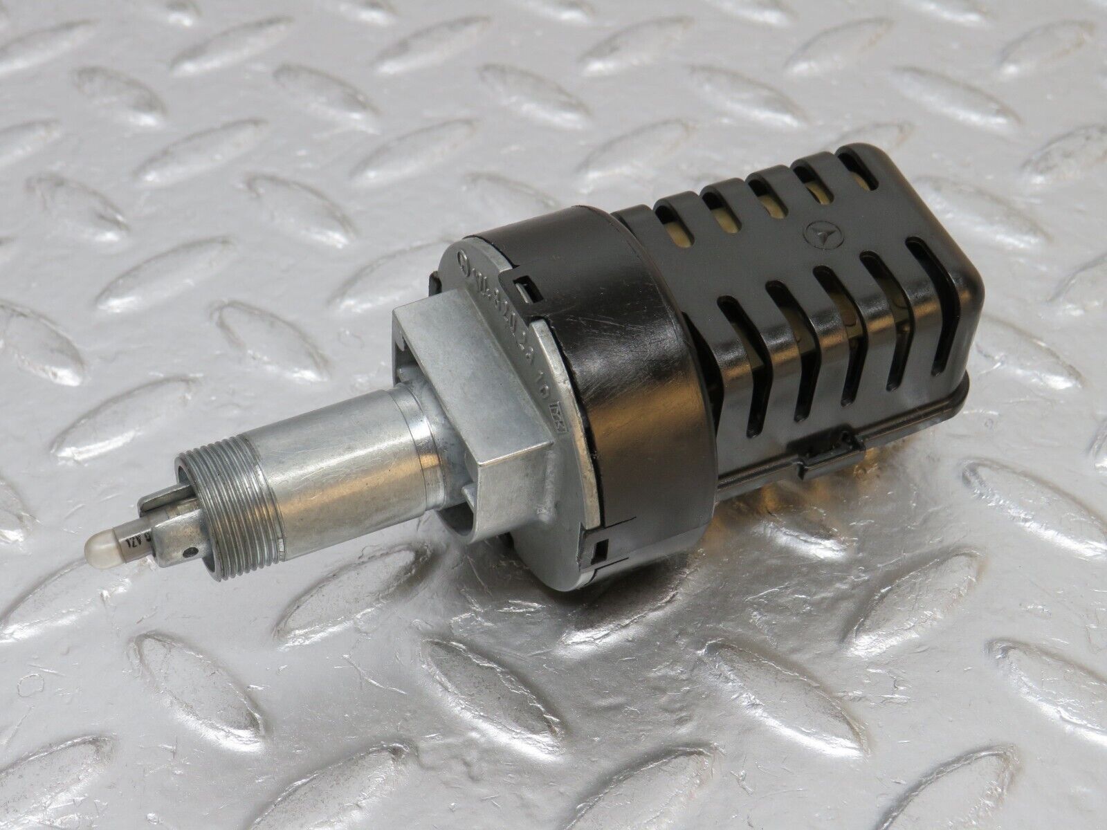 32410 Mercedes-Benz S124 300TE Wagon Heater Control Unit Switch 1248202310