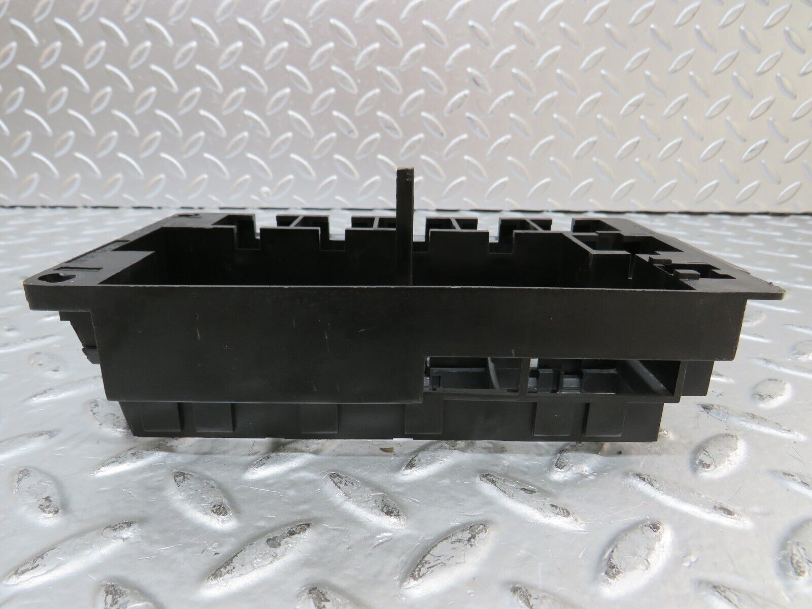 26586 Mercedes-Benz C124 220CE Coupe Fuse Relay Holder Bracket 1245450140