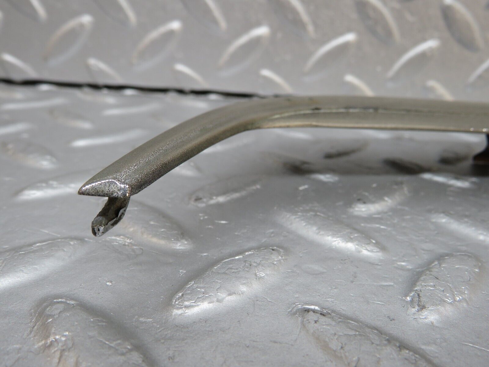 40225 Mercedes-Benz W110 230 C Pillar Chrome Trim Left Side 1116900389