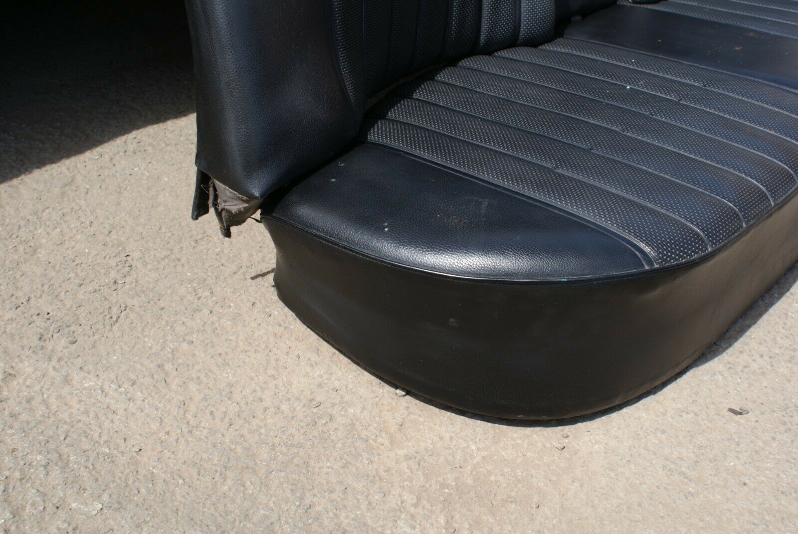 3172 Mercedes-Benz W115 220D Rear Seat Black Faux Leather