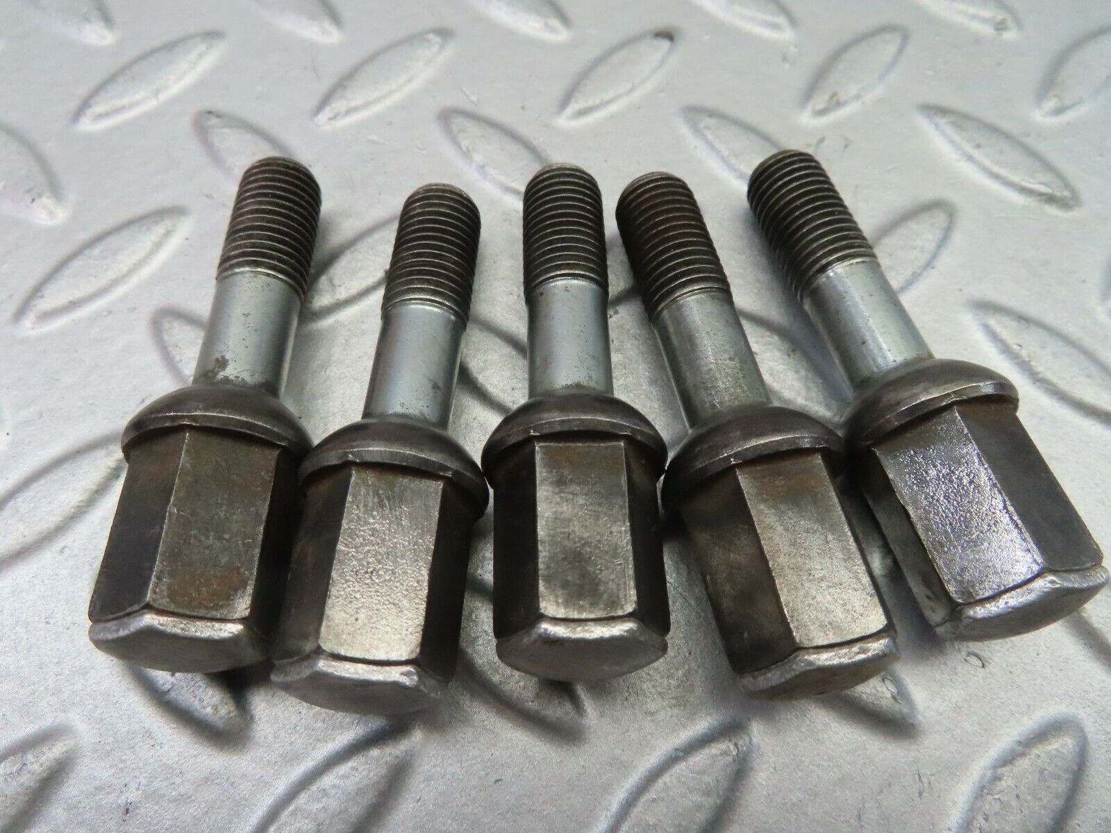 7418 Mercedes-Benz 5x Alloy Wheel Lug Bolt M12x1.5