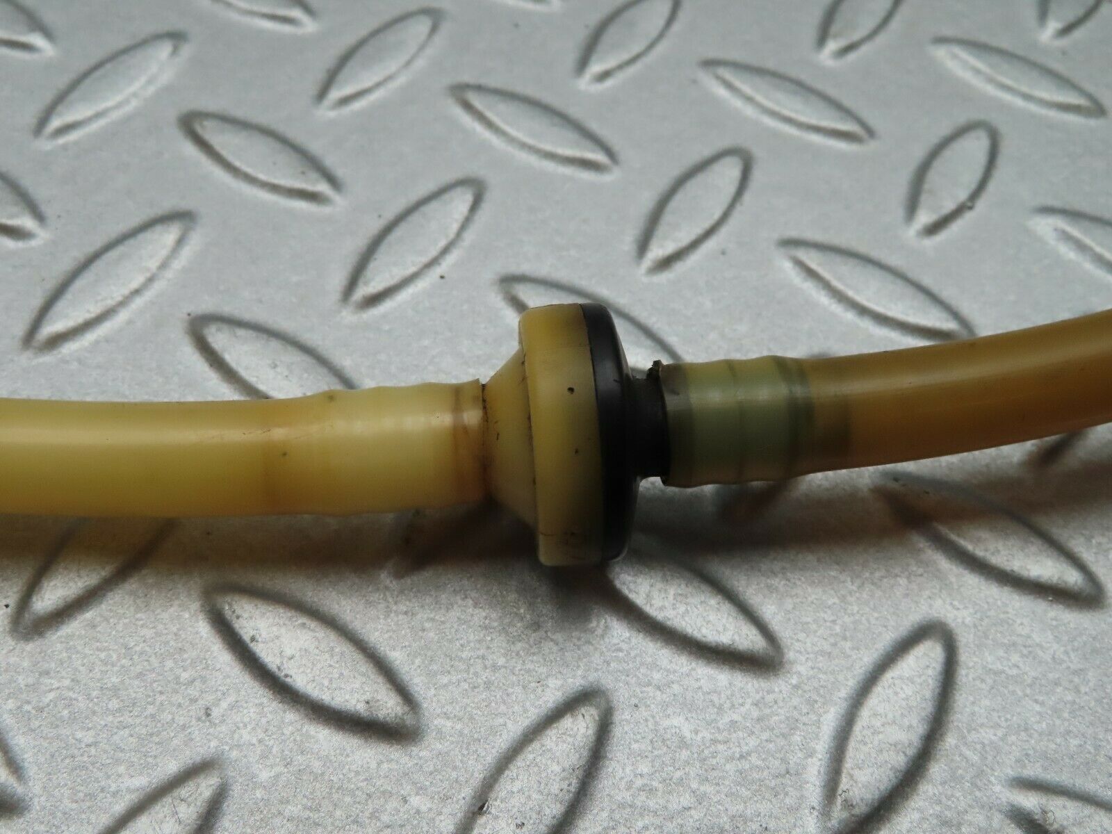 4901 Mercedes-Benz W114 280CE Coupe Brake Servo Vacuum Pipe