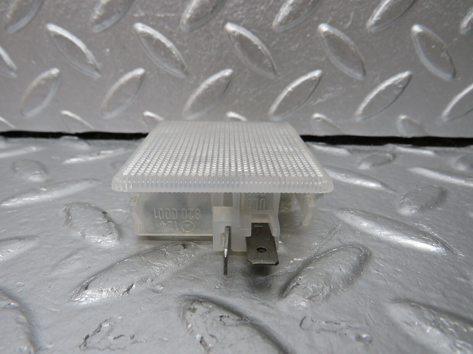 34050 Mercedes-Benz W124 260E Glove Box Light 1248200001