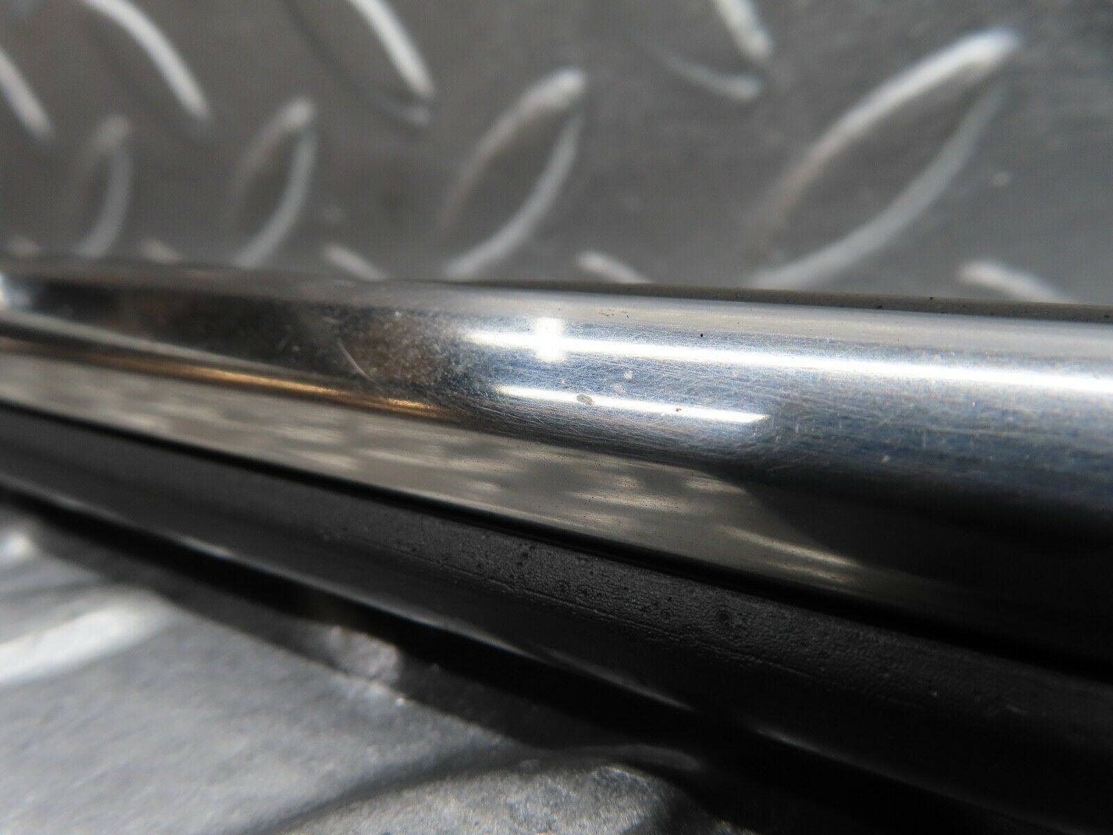 20463 Mercedes-Benz W114 280CE Coupe Rear Left Fender Wing Centre Moulding Trim