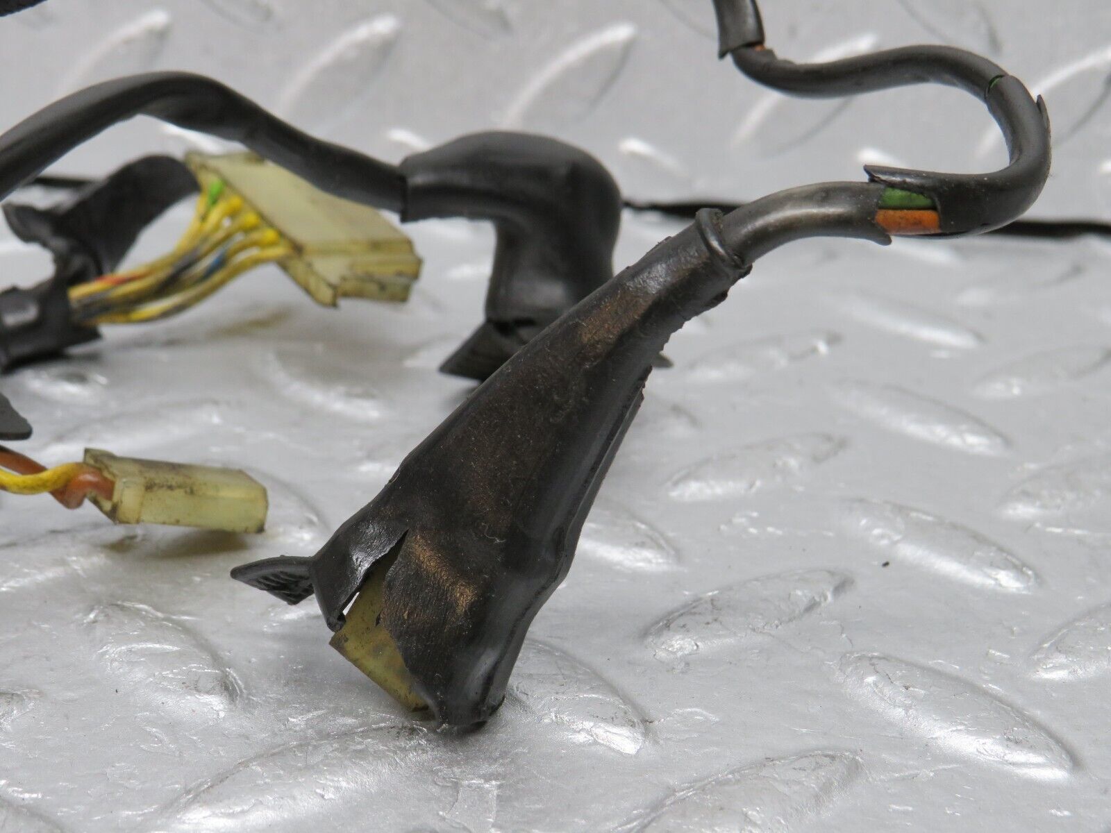 37576 Mercedes-Benz W109 300SEL ECU Wire Harness 0005451945