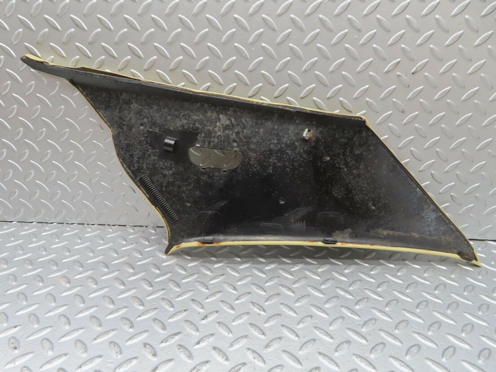 13437 Mercedes-Benz W123 200 C Pillar Cover Panel Right Beige 1236900425