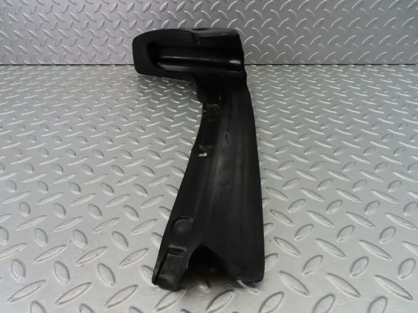 7504 Mercedes-Benz S123 230TE Wagon Front Right Bumper Rubber 1238852823