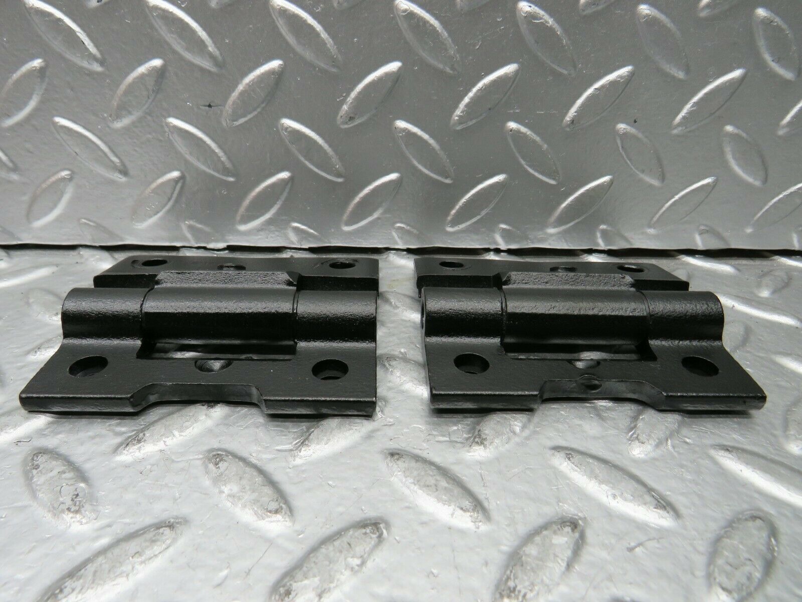 23120 Mercedes-Benz C123 230CE Coupe Door Hinges Pair 1237200037