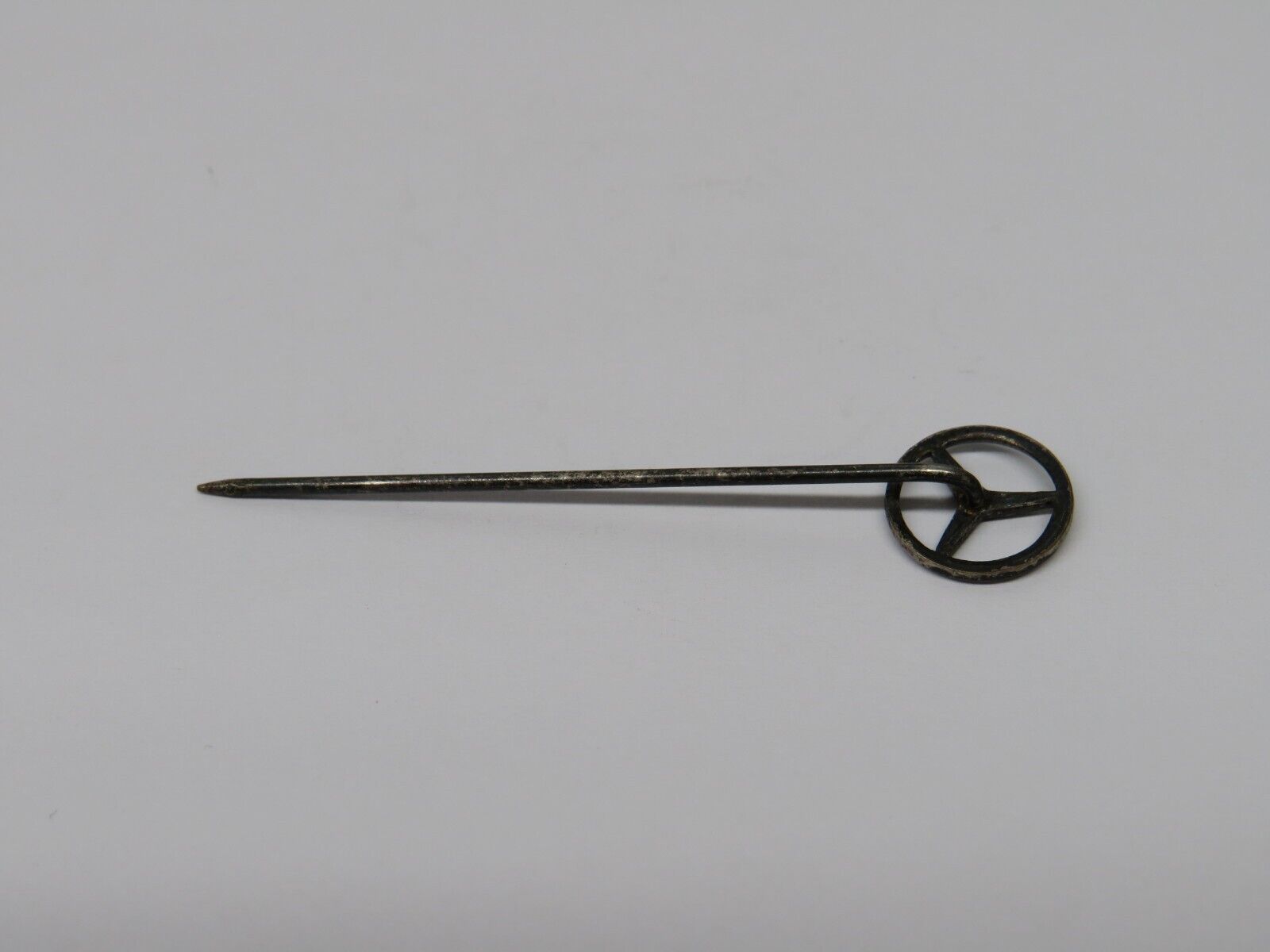 37498 Mercedes-Benz Vintage Lapel Pin Badge