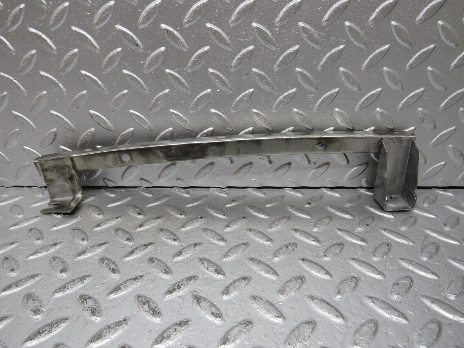 32083 Mercedes-Benz W123 230E Rear Right Window Channel