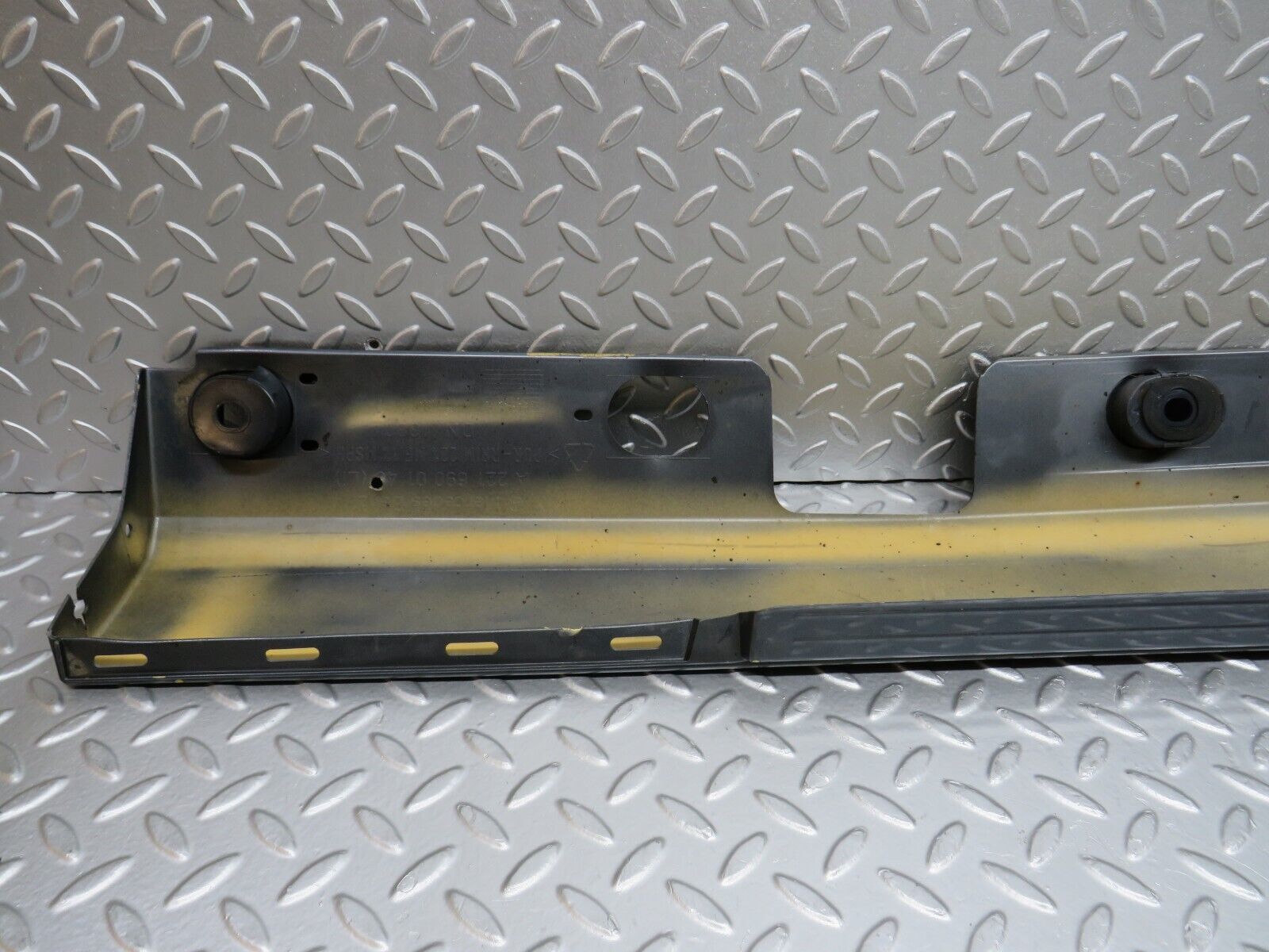 35283 Mercedes-Benz W221 Side Skirt Left Side 2216900140