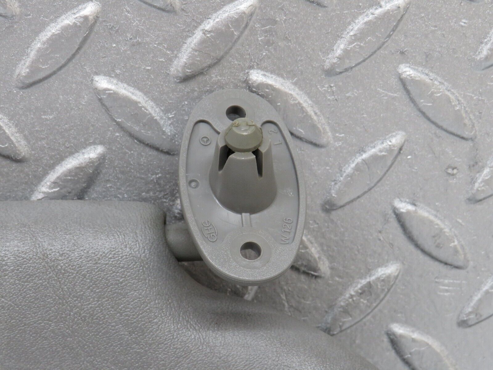 35970 Mercedes-Benz W126 420SE Sun Visor Left Side Grey