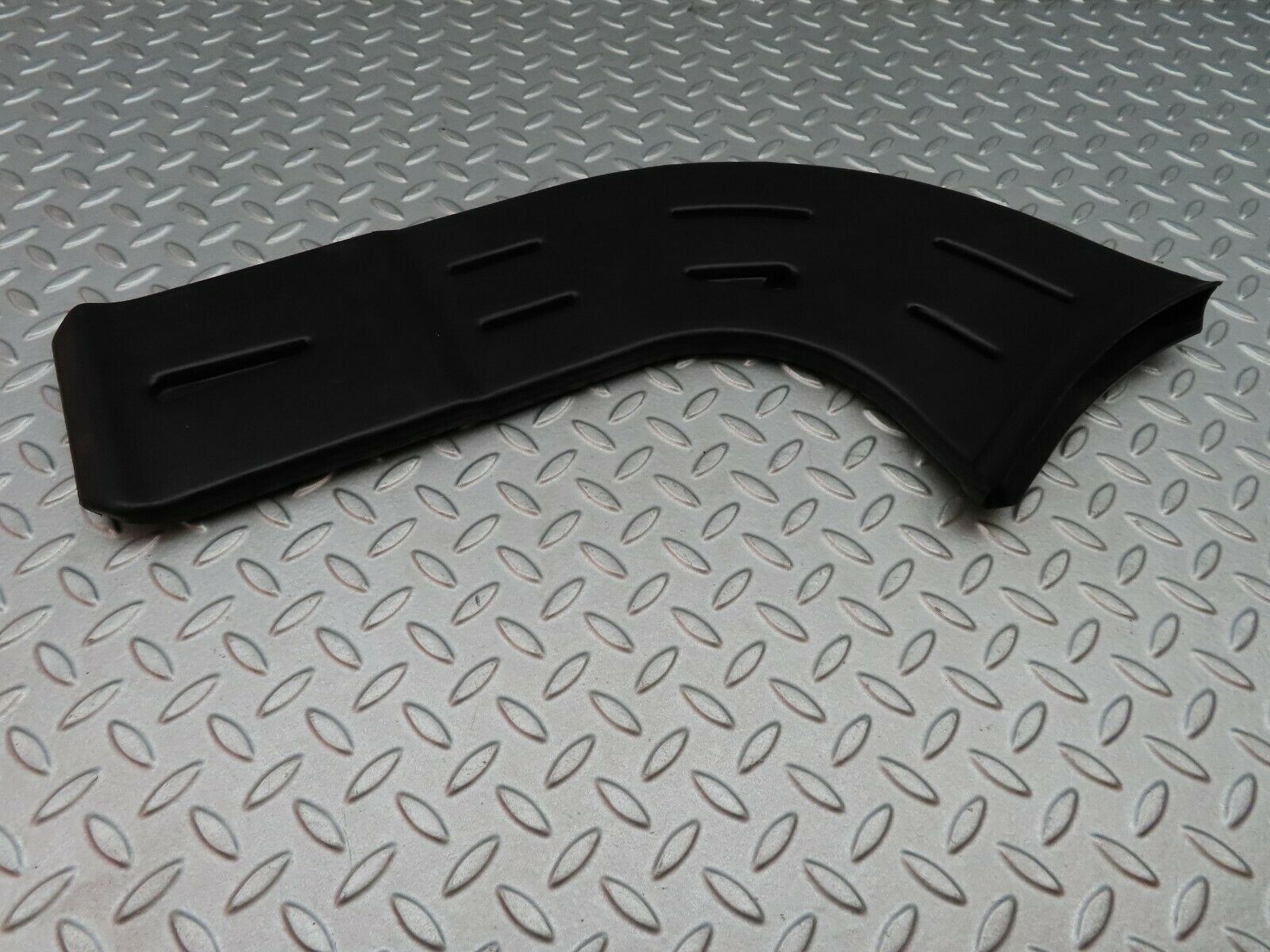 5690 Mercedes-Benz W123 200 Air Duct Vents Left Side 1238310546