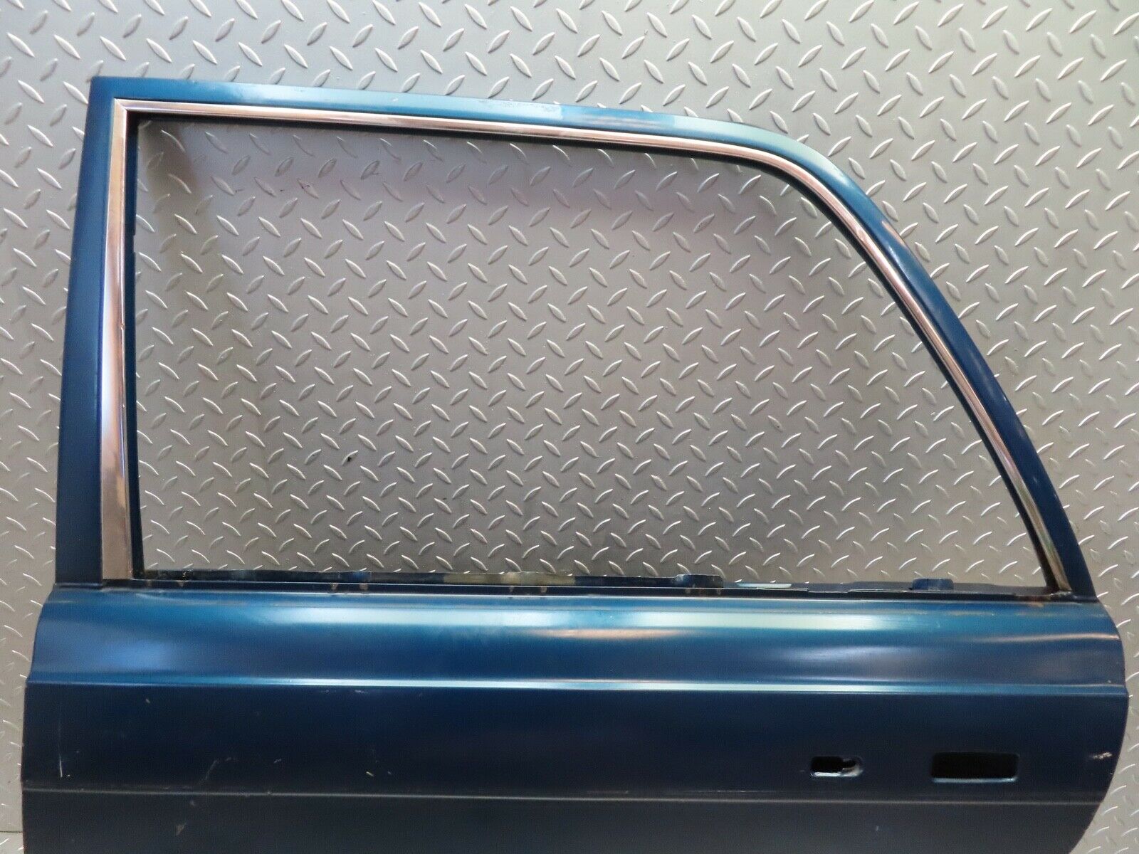 18811 Mercedes-Benz W116 Rear Left Door