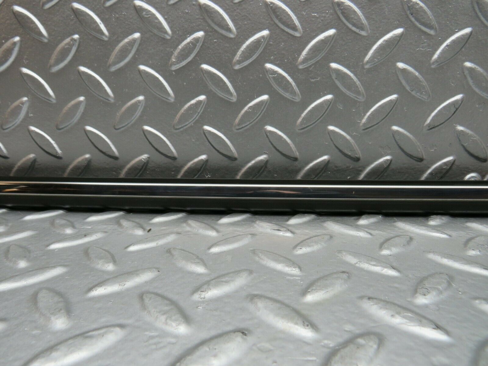 23001 Mercedes-Benz C123 230CE Coupe Left Door Centre Moulding Trim