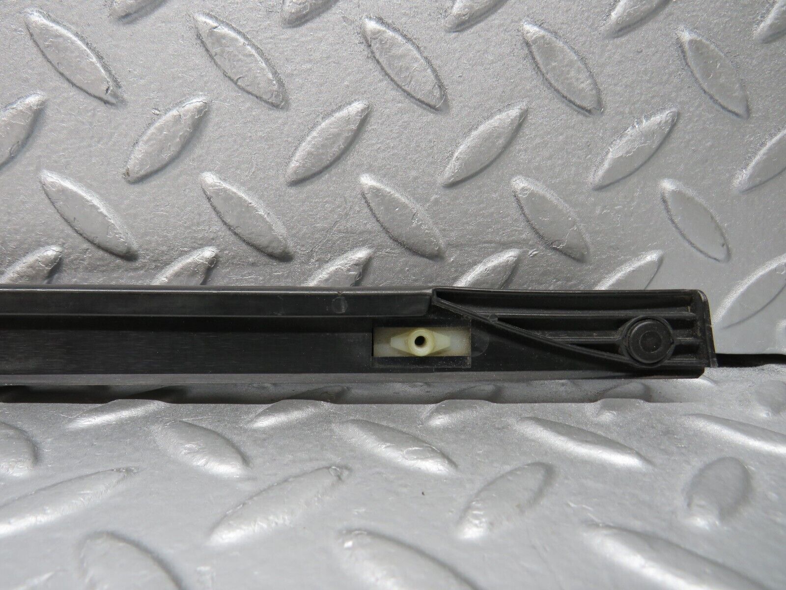 38520 Mercedes-Benz R129 280SL Coupe Trunk Lid Handle Trim 1297580396