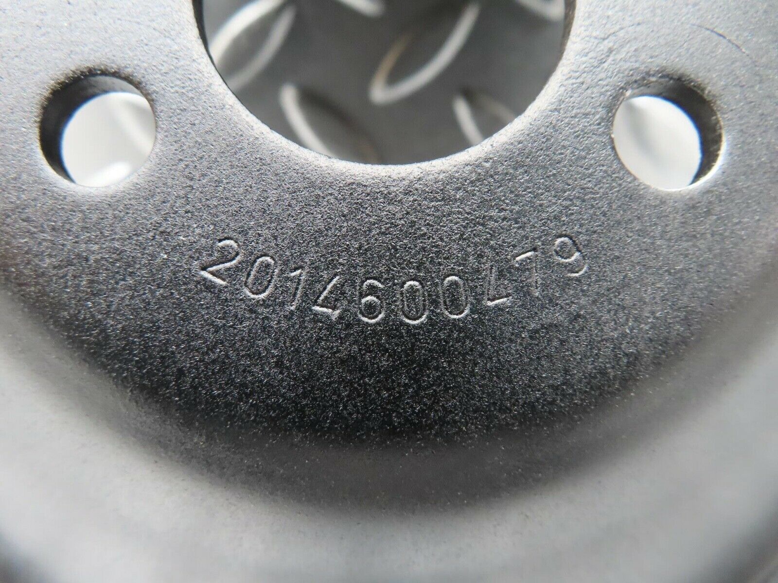 14619 Mercedes-Benz W201 190E Power Steering Pump Pulley 2014600479