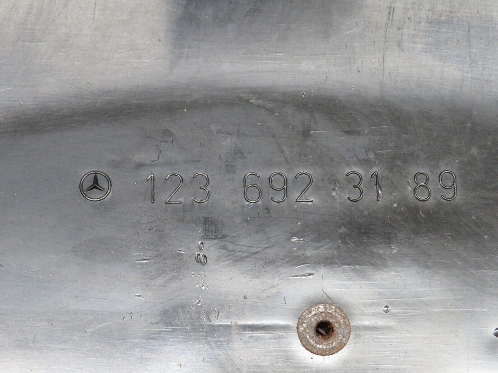 28200 Mercedes-Benz S123 240D Wagon Spare Wheel Cover 1236923189