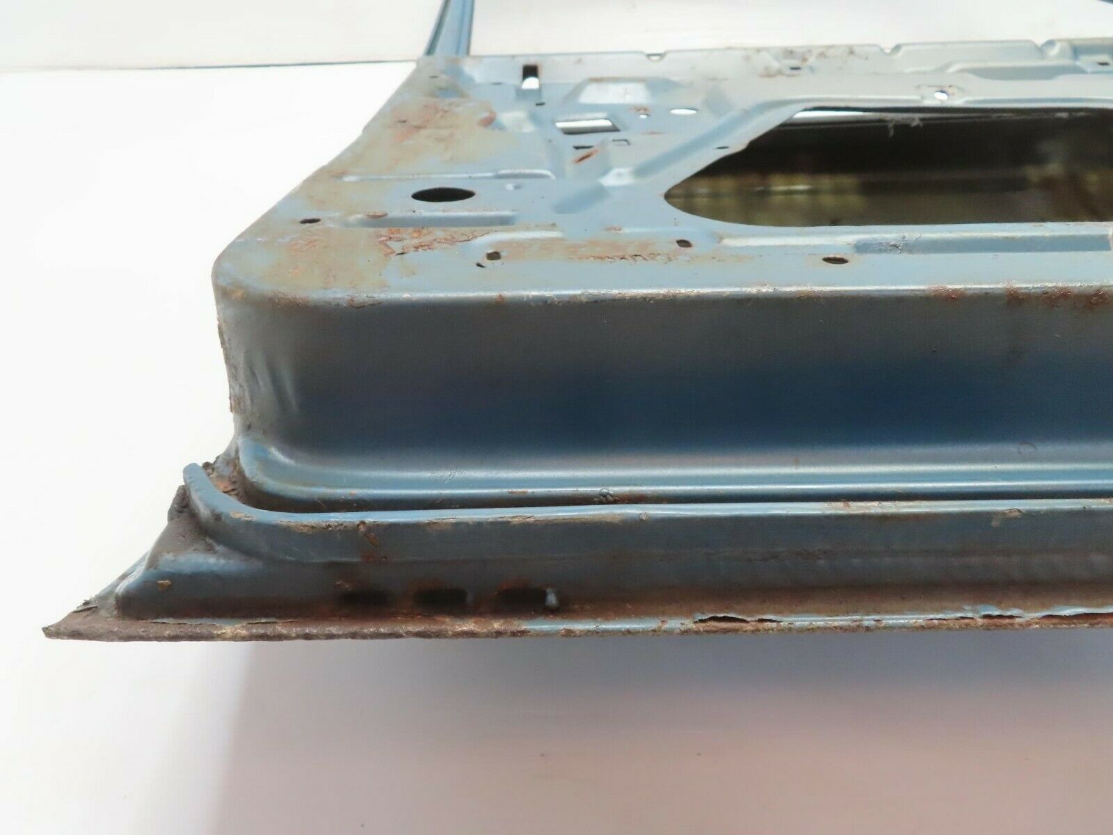 10439 Mercedes-Benz W123 Rear Right Door