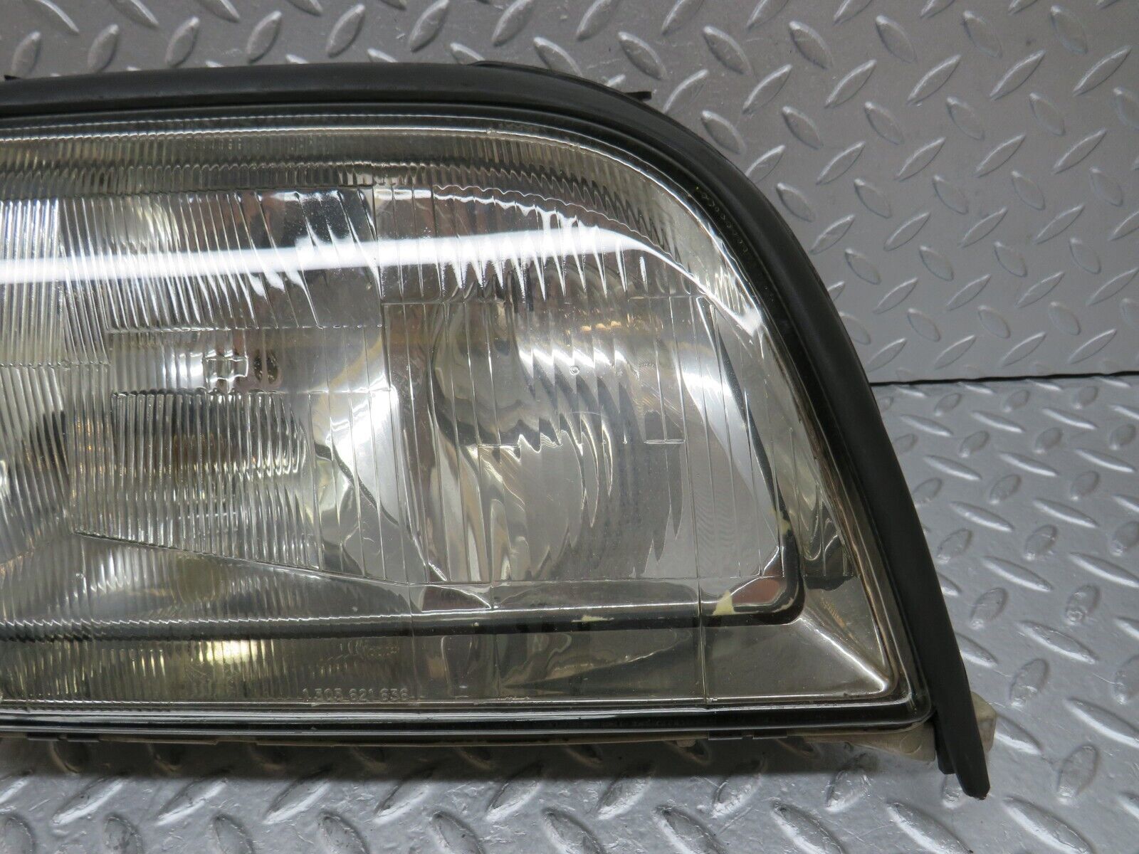 35334 Mercedes-Benz W140 Headlight Bosch Right Side 1305235243 1305621636