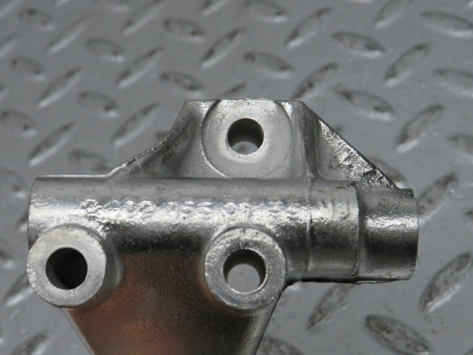 32006 Mercedes-Benz W123 230E Alternator Holder Bracket 1021550135