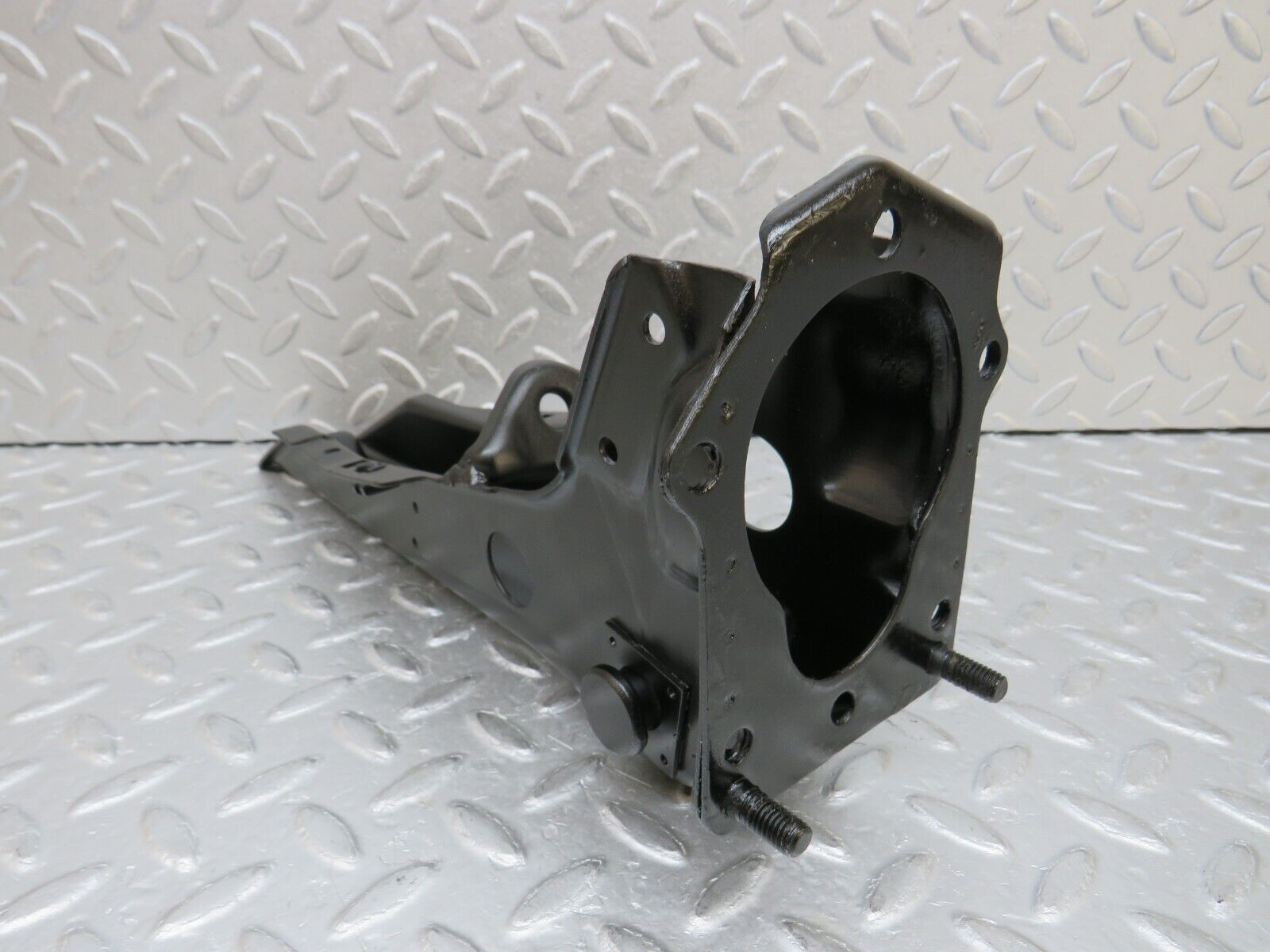 37520 Mercedes-Benz W109 300SEL Brake Pedal Bracket