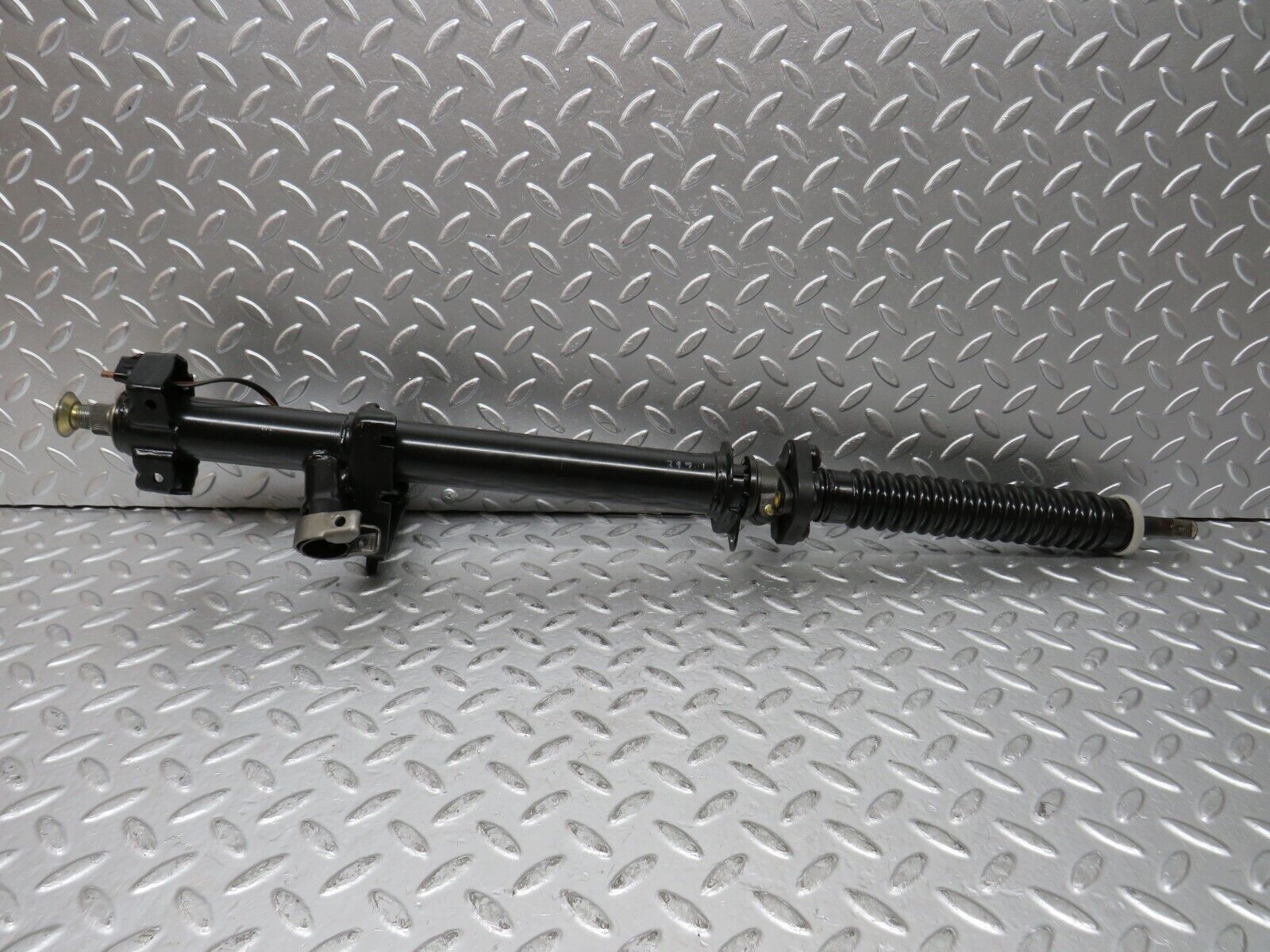 27136 Mercedes-Benz W123 280E Steering Column