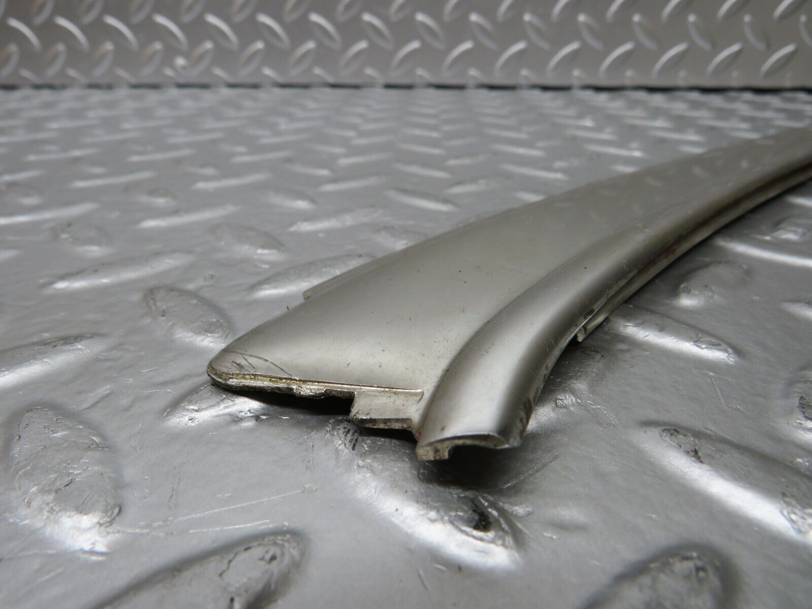 25588 Mercedes-Benz W123 200 C Pillar Exterior Chrome Trim Right Side