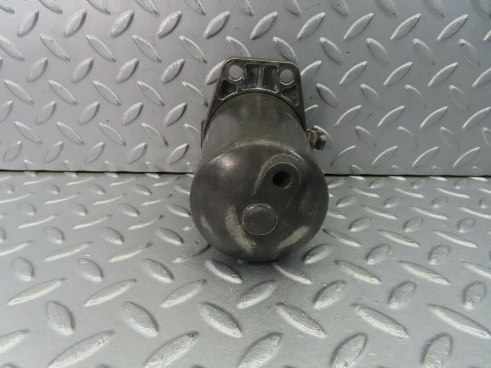 8915 Mercedes-Benz W108 Fuel Filter Housing